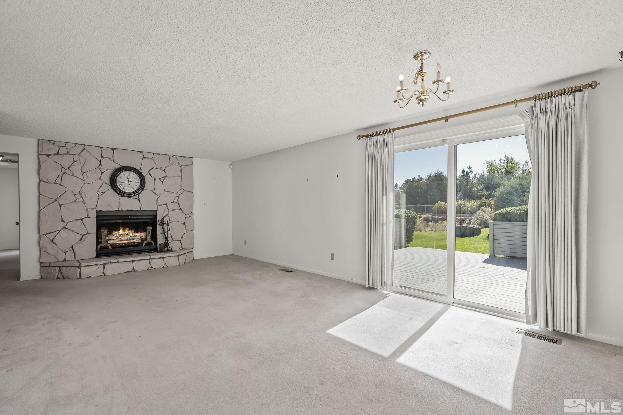 12840 Thomas Creek Road Reno, NV 89511 - Photo 5 of 33 Photo 5