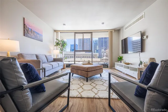 $395,000 | 1020 15th Street, Unit 3D, Denver, CO 80202