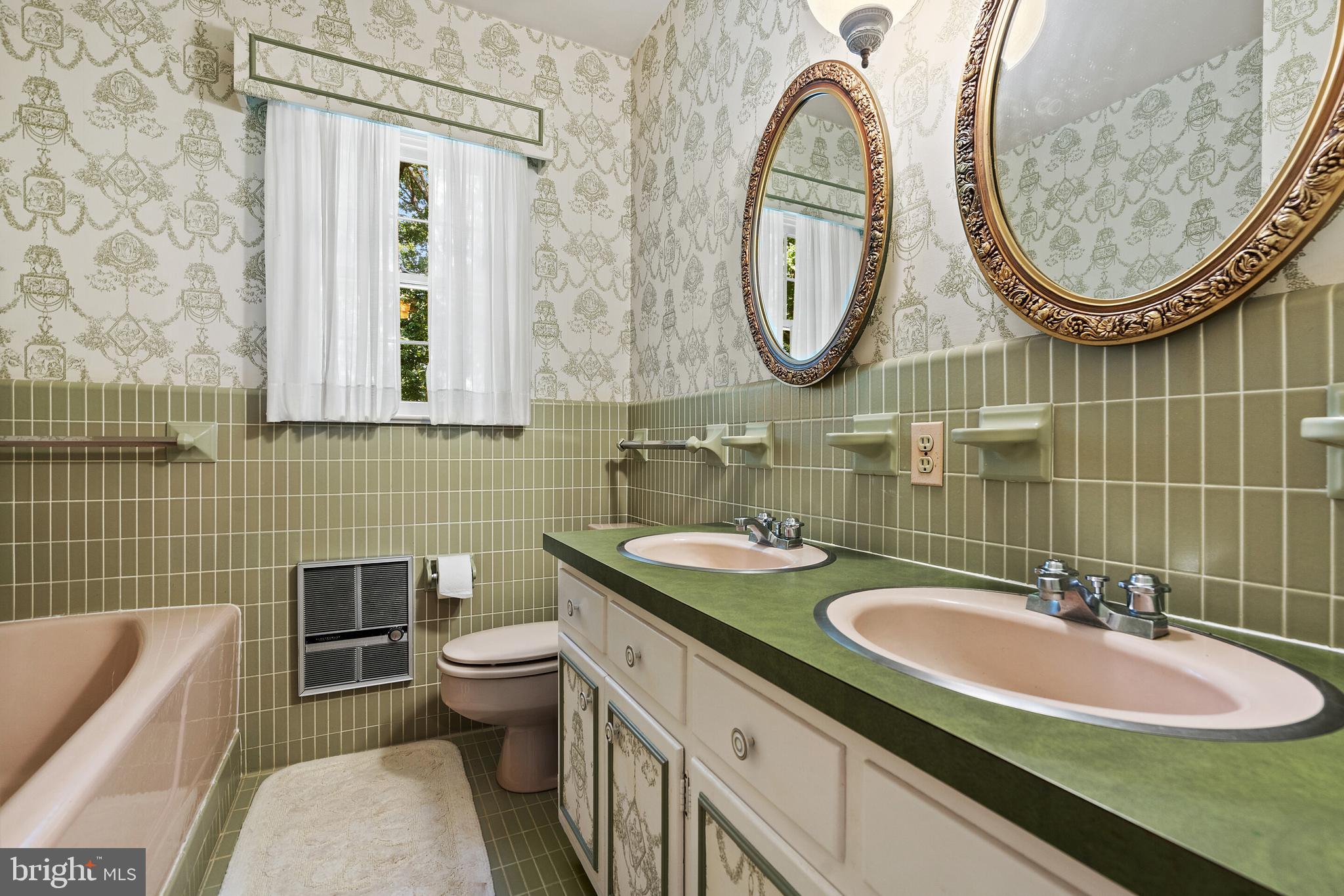 16014 Braggs Corner Road Culpeper, VA 22701 - Photo 22 of 43 Bathroom