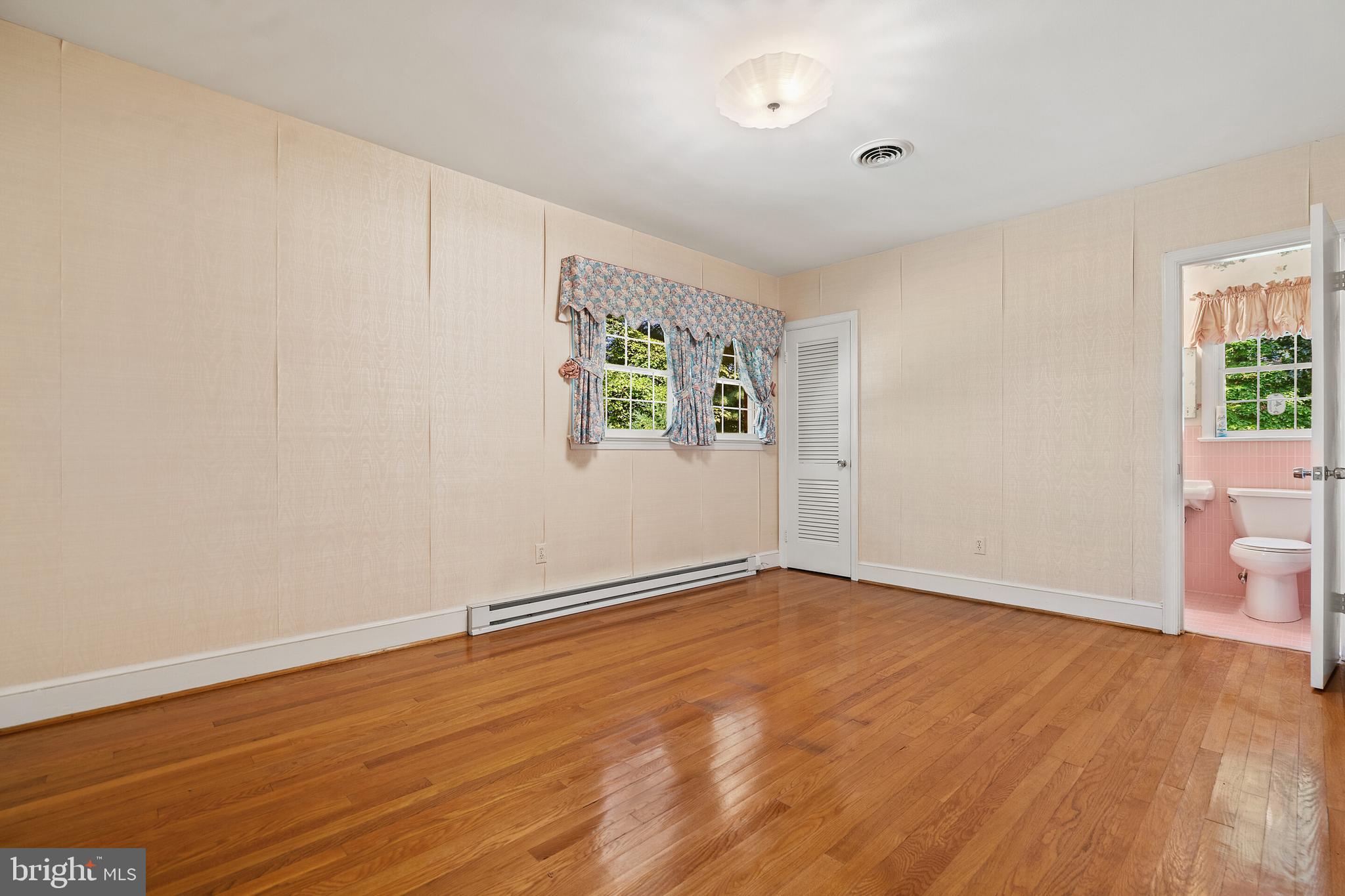 16014 Braggs Corner Road Culpeper, VA 22701 - Photo 27 of 43 Primary bedroom