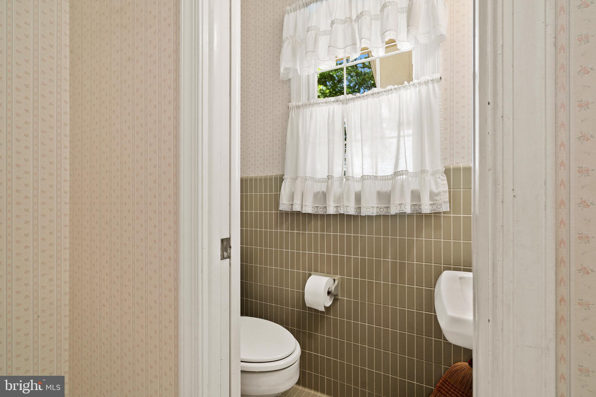 16014 Braggs Corner Road Culpeper, VA 22701 - Photo 31 of 43 Bathroom