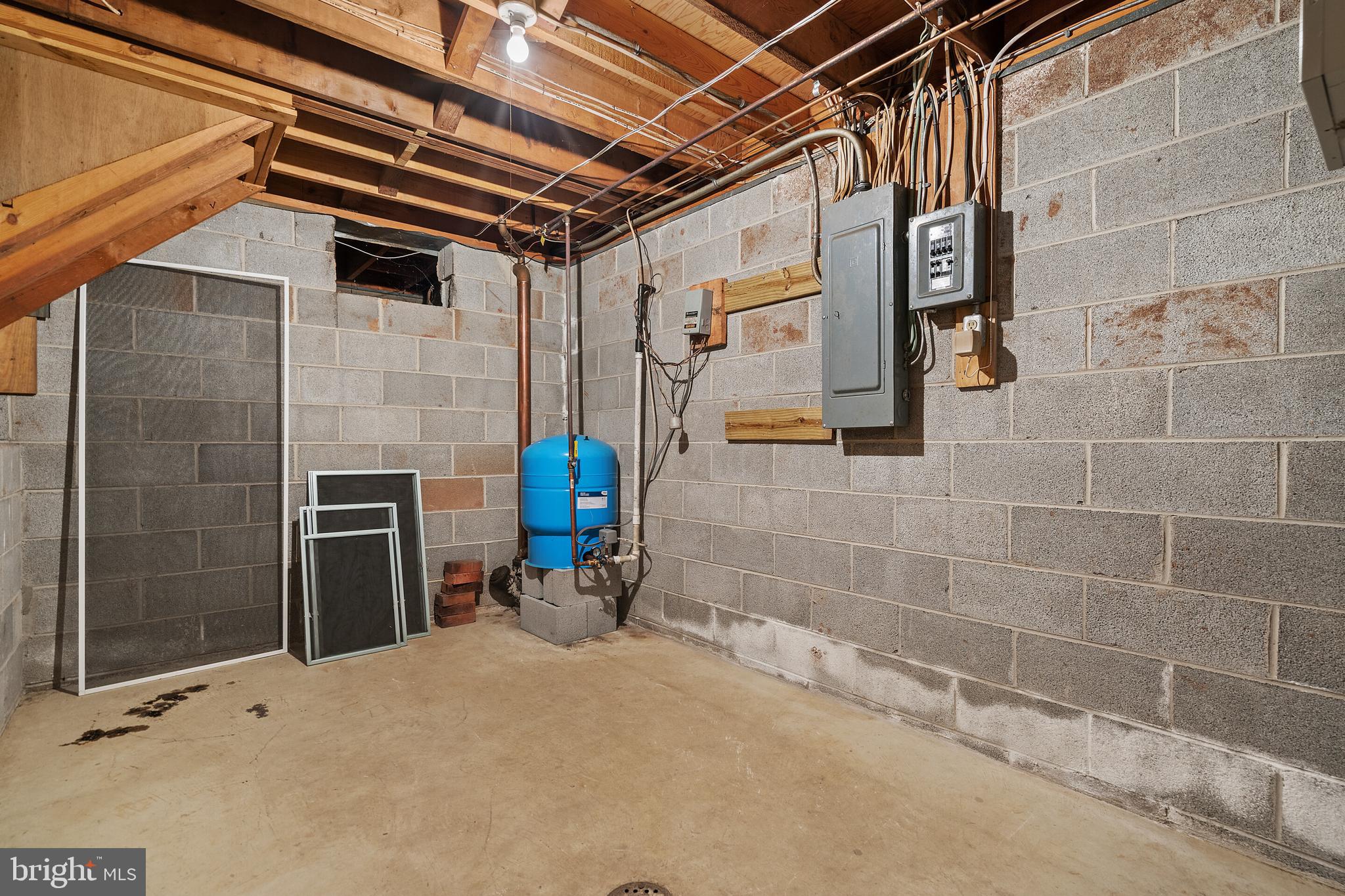 16014 Braggs Corner Road Culpeper, VA 22701 - Photo 34 of 43 Basement storage