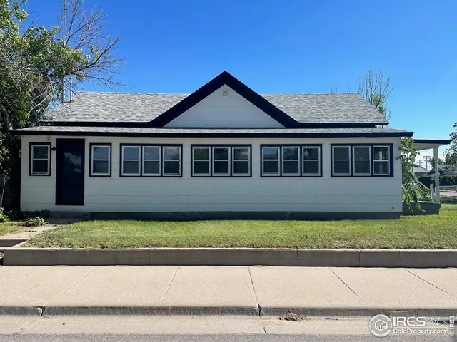 $184,500 | 90 Cedar Avenue, Akron, CO 80720