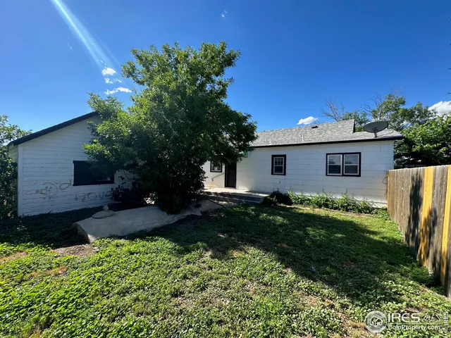 $184,500 | 90 Cedar Avenue, Akron, CO 80720