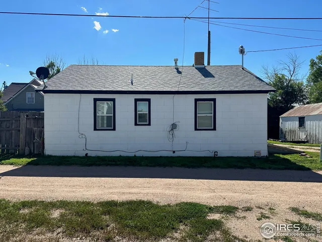 $184,500 | 90 Cedar Avenue, Akron, CO 80720