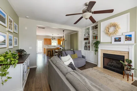 $314,900 | 237 Northcrest Commons Circle, Nashville, TN 37211