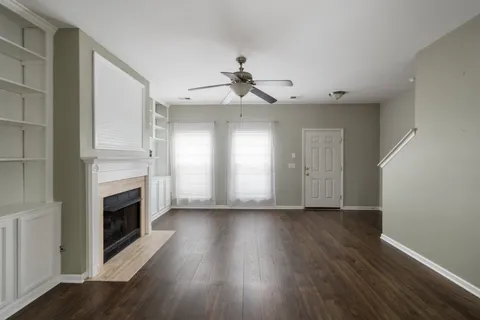 $314,900 | 237 Northcrest Commons Circle, Nashville, TN 37211