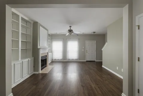 $314,900 | 237 Northcrest Commons Circle, Nashville, TN 37211