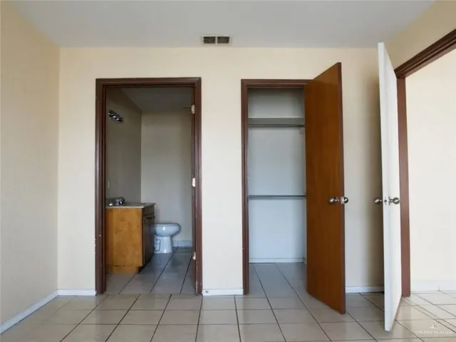 $600 | 5007 East US Highway 83, Unit 20, Rio Grande City, TX 78582