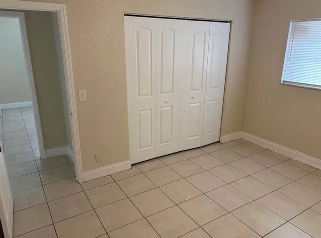 $1,550 | 717 46th Street, West Palm Beach, FL 33407