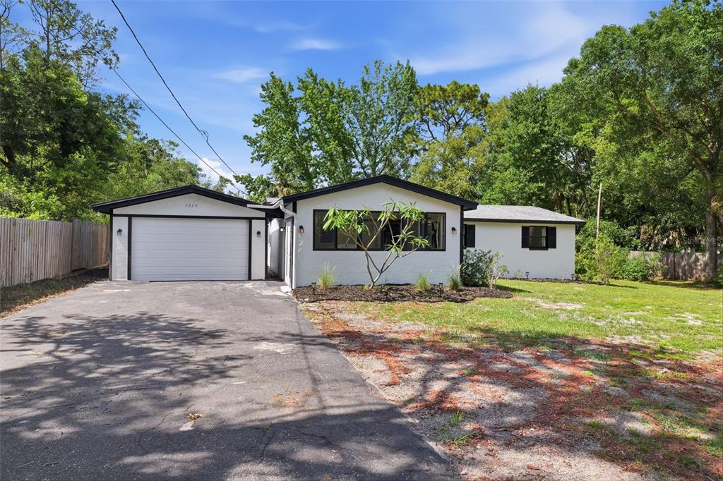 7229 Plathe Road New Port Richey, FL 34653 - Photo 12 of 47