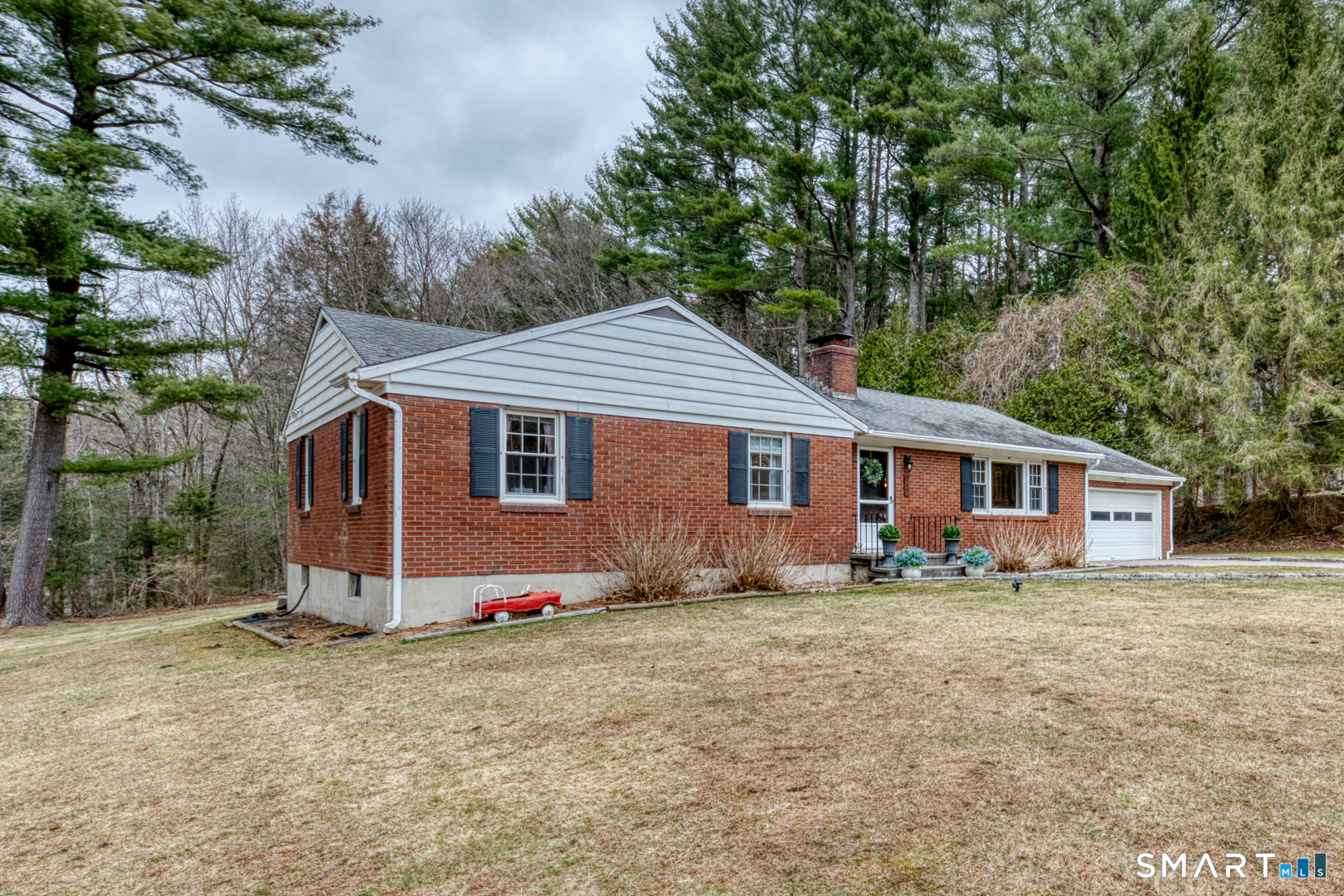 269 Greenwoods Road Torrington, CT 06790 - Photo 3 of 41