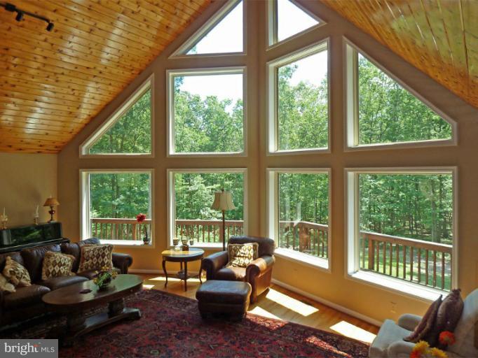 708 Catlett Mountain Road Front Royal, VA 22630 - Photo 15 of 30 Living Room