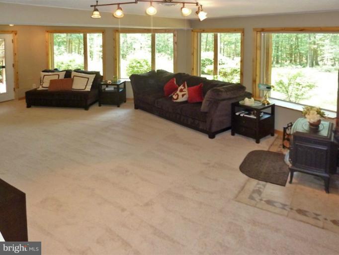 708 Catlett Mountain Road Front Royal, VA 22630 - Photo 6 of 30 Family Room