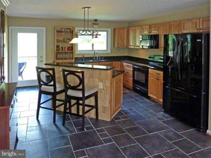 708 Catlett Mountain Road Front Royal, VA 22630 - Photo 10 of 30 Kitchen