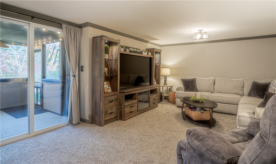 140 Ross Road Burrillville, RI 02859 - Photo 43 of 49 Gallery Image 43