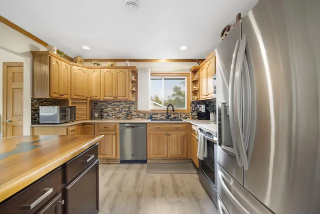 $454,900 | S73W16773 Briargate Lane, Muskego, WI 53150