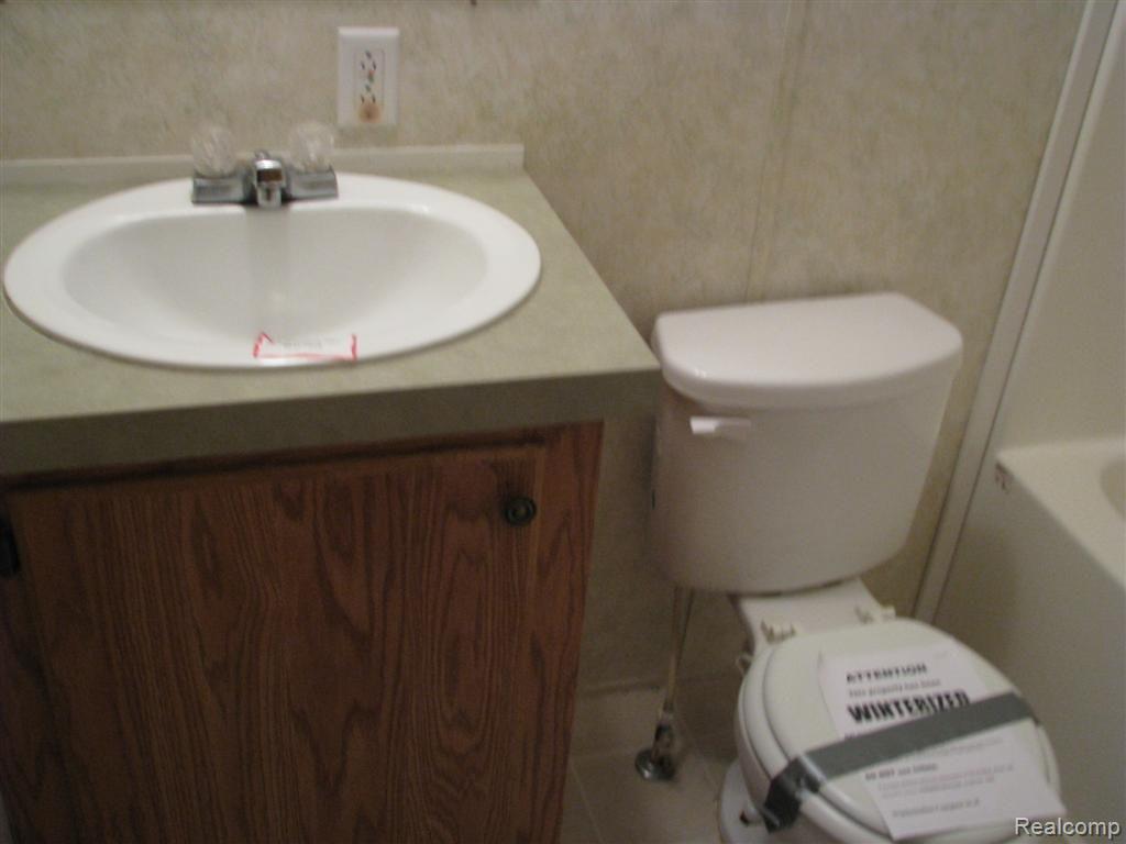 3245 Spring Hill Avenue Inkster, MI 48141 - Photo 3 of 4 IMG_9431 (Large)