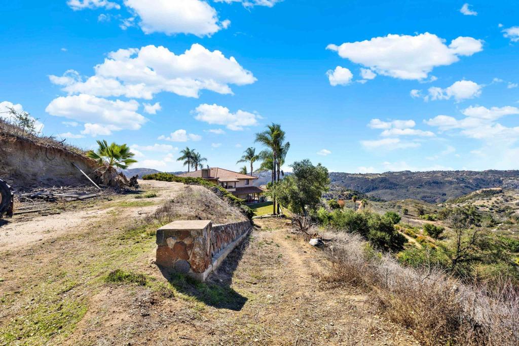 29345 Wilkes Road Valley Center, CA 92082 - Photo 31 of 63