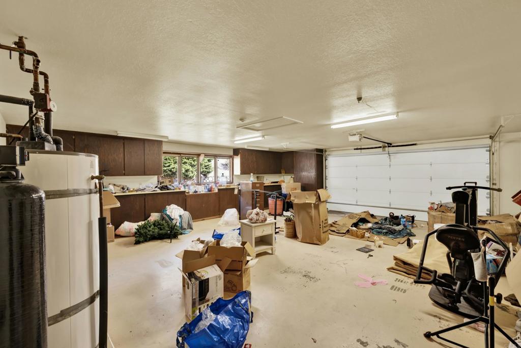 29345 Wilkes Road Valley Center, CA 92082 - Photo 61 of 63 a room with gym equipment and view of living room