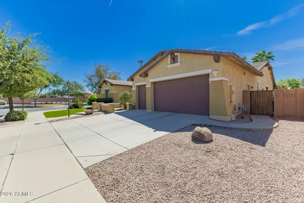 $859,900 | 2225 East San Carlos Place, Chandler, AZ 85249