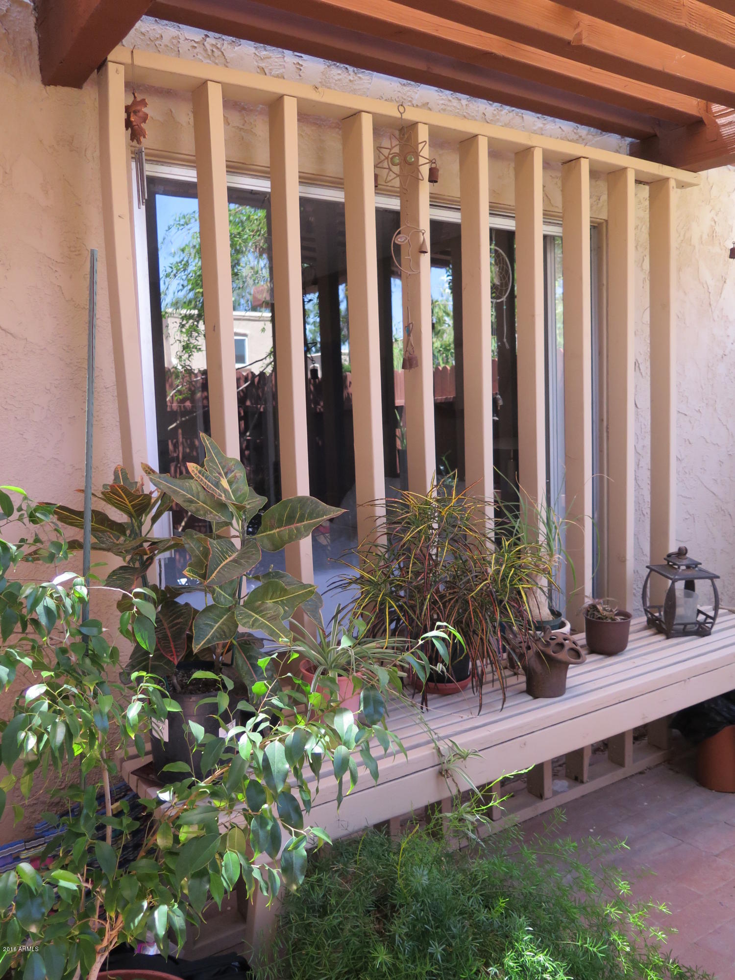 1020 East Pueblo Road Phoenix, AZ 85020 - Photo 12 of 32 Window Courtyard