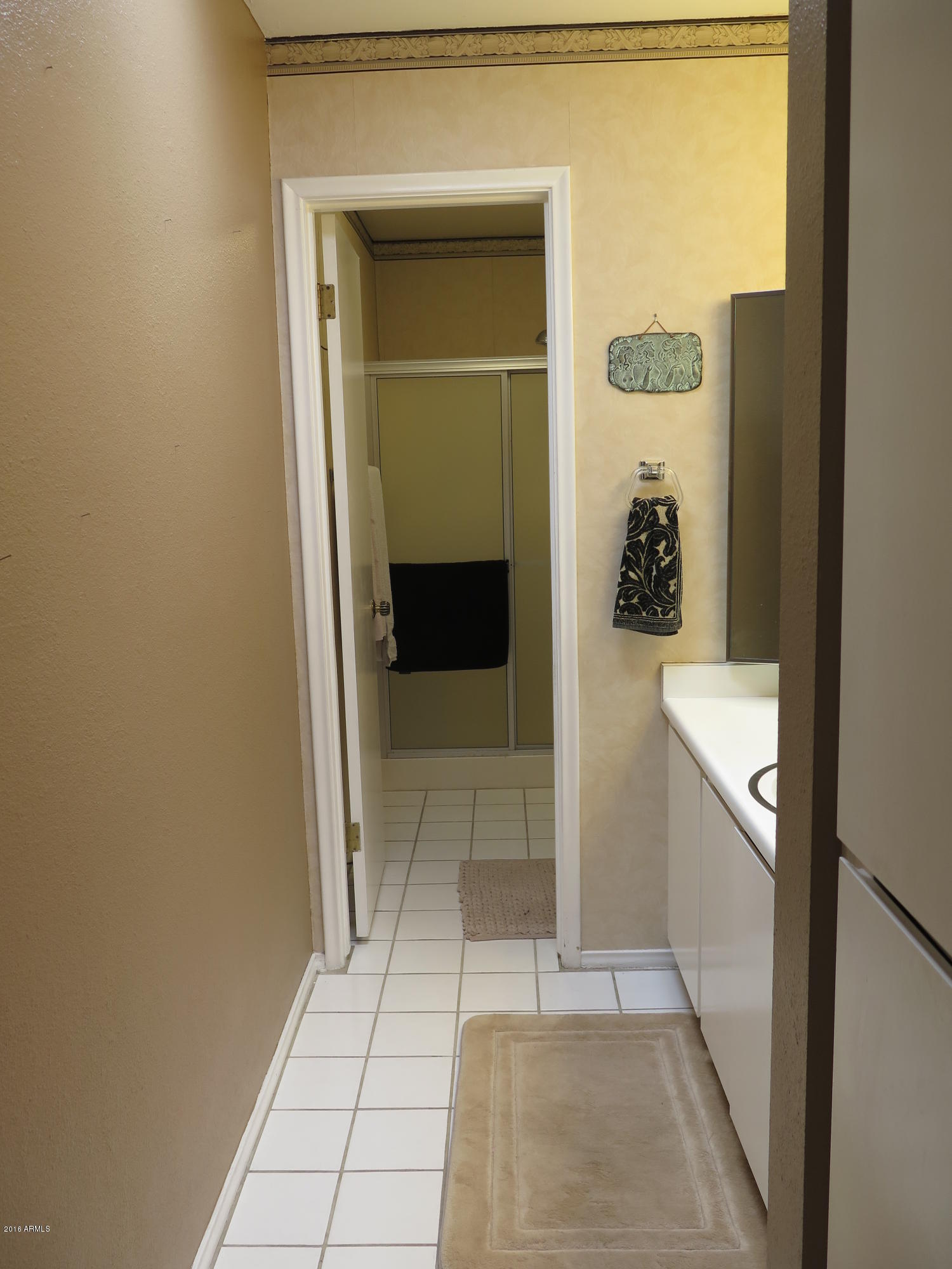 1020 East Pueblo Road Phoenix, AZ 85020 - Photo 17 of 32 Master shower