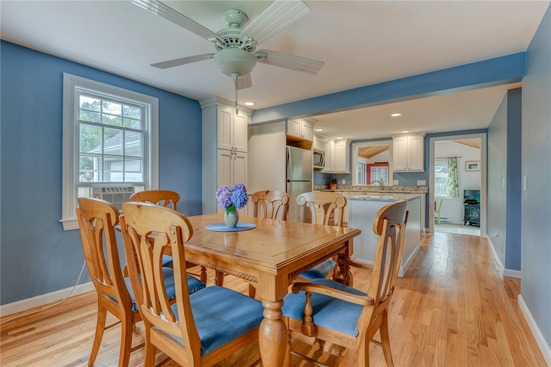 31 Edgehill Road Warwick, RI 02889 - Photo 5 of 30