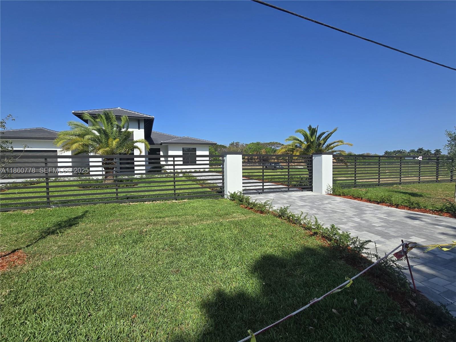 23840 Southwest 209th Place Homestead, FL 33031 - Photo 16 of 89