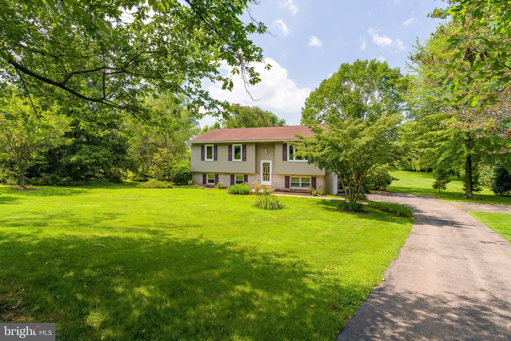 1003 Spring Valley Road Quarryville, PA 17566 - Photo 2 of 51