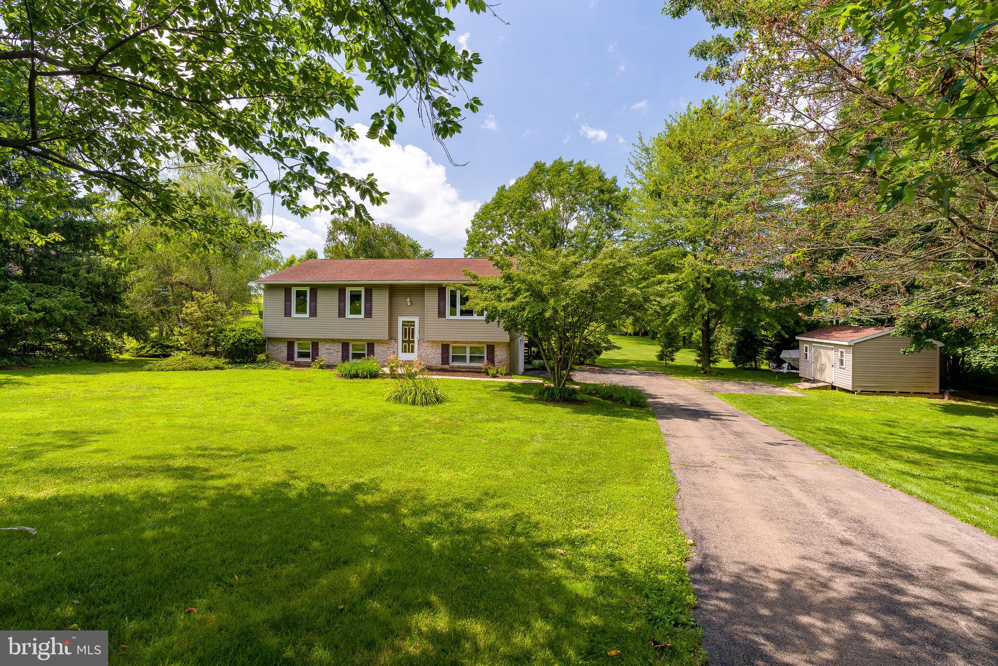 1003 Spring Valley Road Quarryville, PA 17566 - Photo 3 of 51