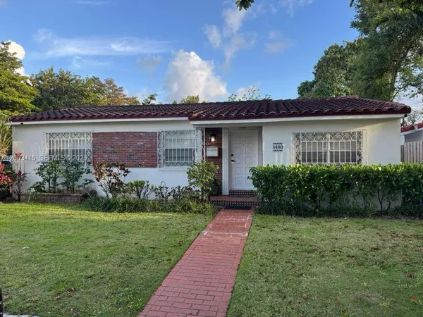 $5,500 | 3600 Southwest 26th Street, Miami, FL 33133