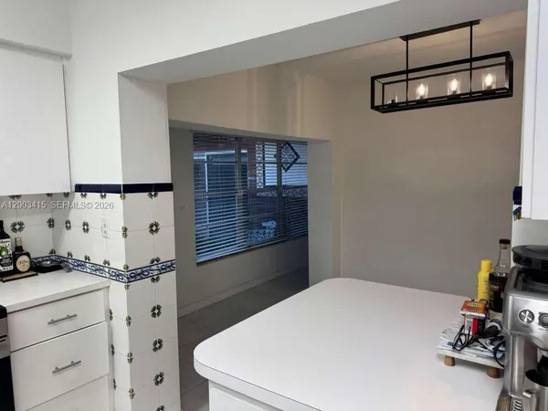 $5,500 | 3600 Southwest 26th Street, Miami, FL 33133