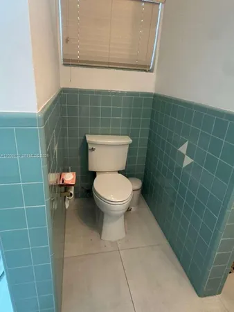 $5,500 | 3600 Southwest 26th Street, Miami, FL 33133