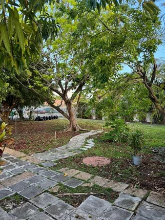 $5,500 | 3600 Southwest 26th Street, Miami, FL 33133