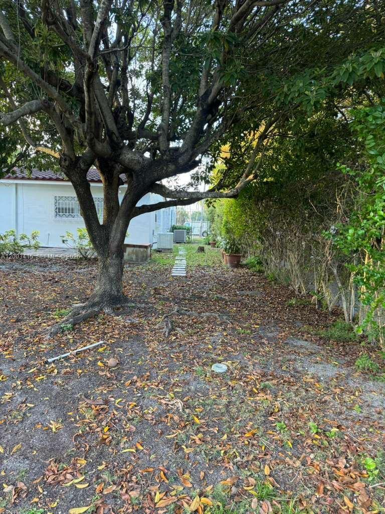 3600 Southwest 26th Street Miami, FL 33133 - Photo 23 of 24