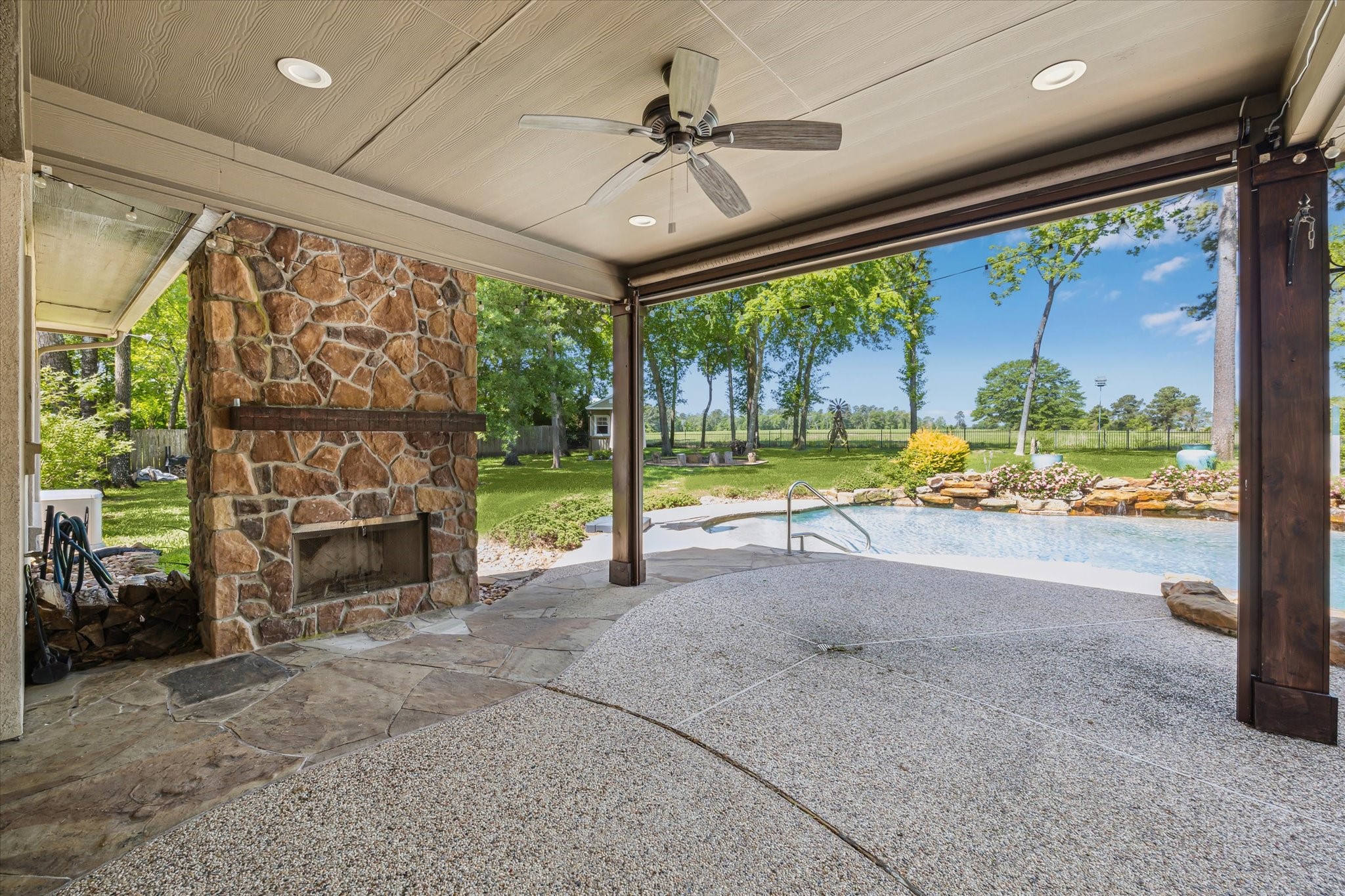 5016 Rimrock Pass Montgomery, TX 77316 - Photo 33 of 36
