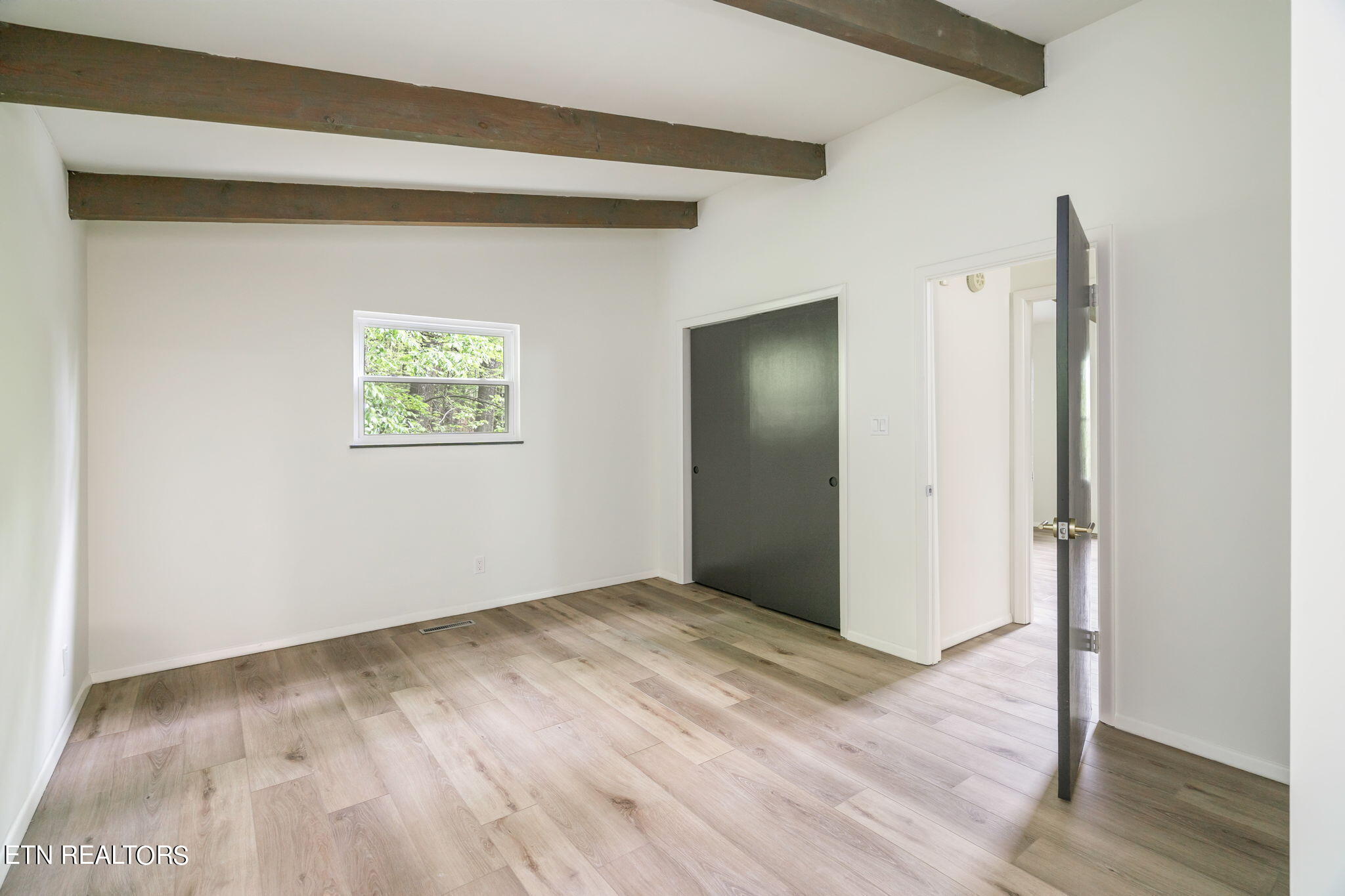 6828 Reddege Road Knoxville, TN 37918 - Photo 23 of 42 35-web-or-mls-6828 Reddege Road-36