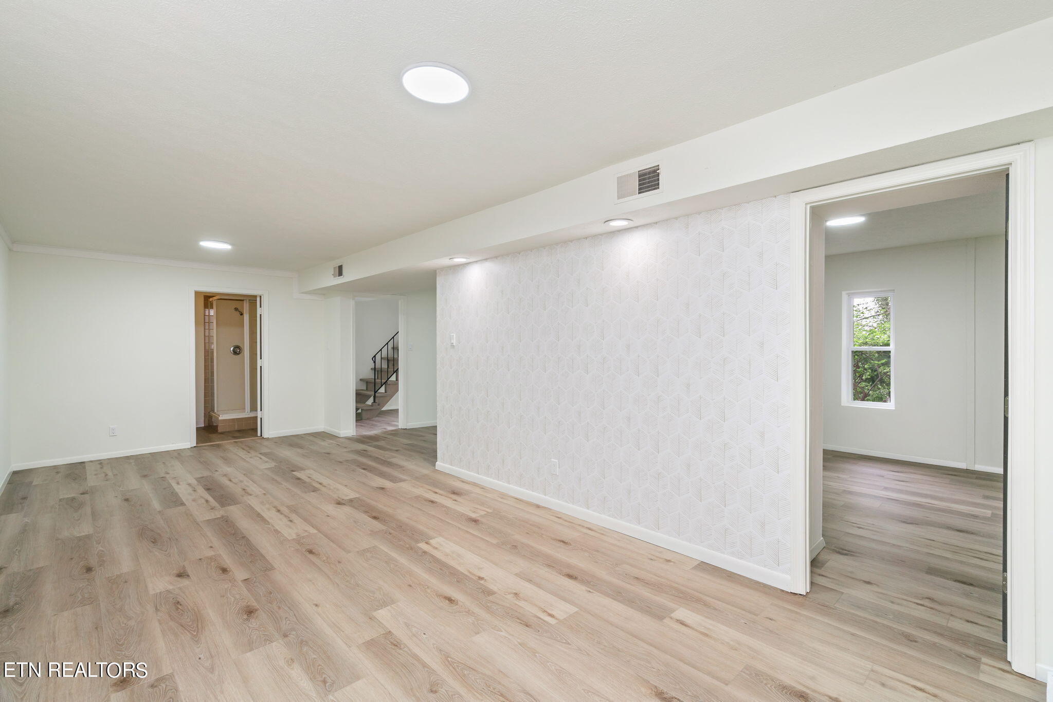 6828 Reddege Road Knoxville, TN 37918 - Photo 28 of 42 12-web-or-mls-6828 Reddege Road-13