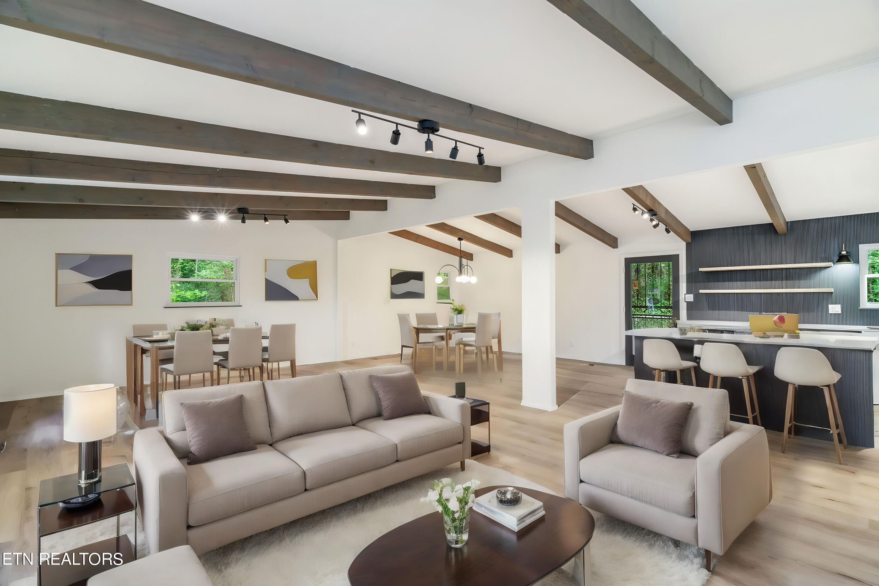 6828 Reddege Road Knoxville, TN 37918 - Photo 6 of 42 Virtual Staging AI - 17-web-or-mls-6828-