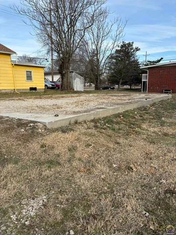 $15,500 | 712 East 9th Avenue, Emporia, KS 66801