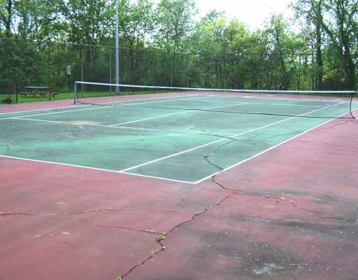 555 Sloop Road, Unit 16 Pittsburgh, PA 15237 - Photo 18 of 18 Exterior Front. Use of the tennis court, swimming pool, and sauna are included in the condo fee.