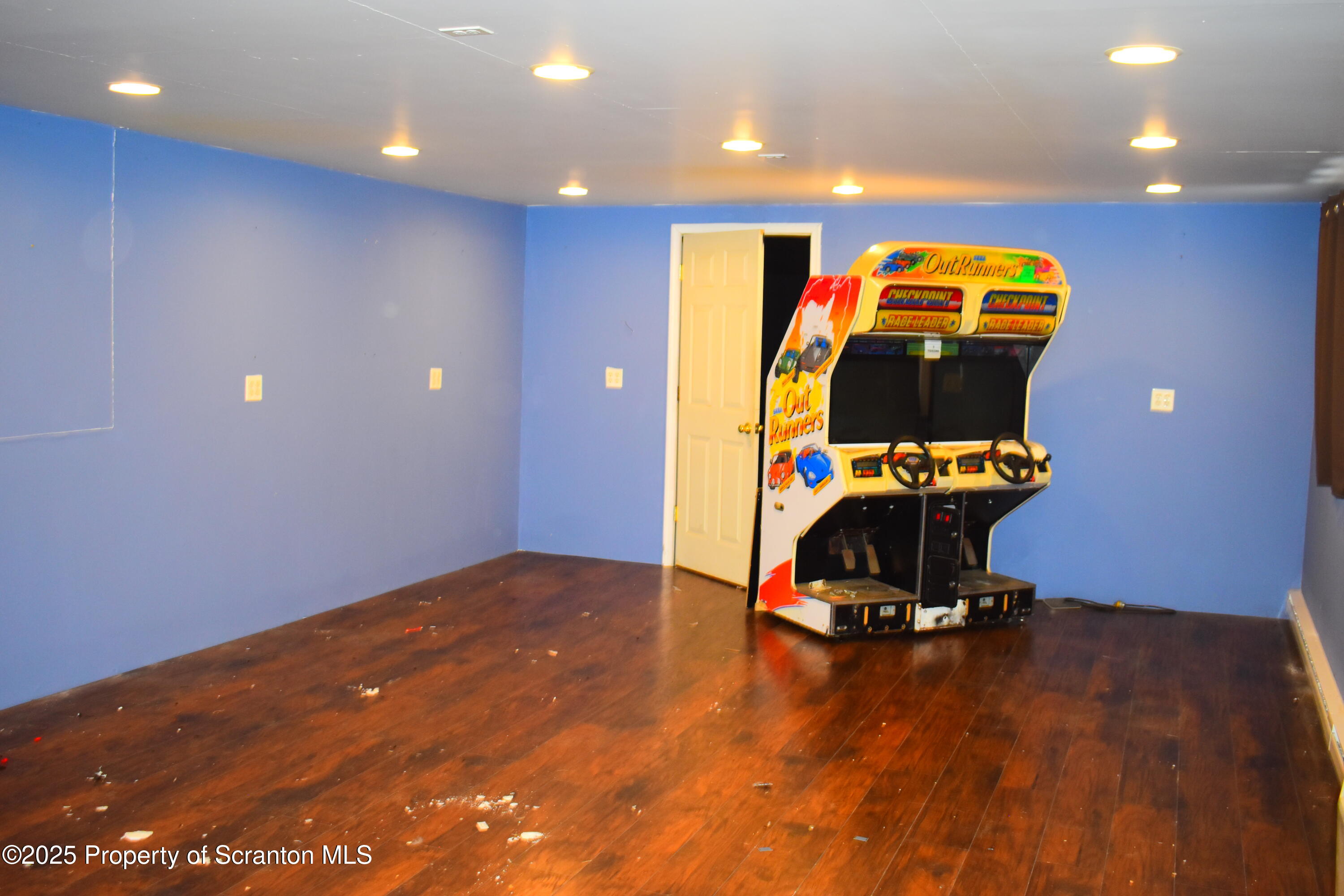 3003 Ridge Road Thompson, PA 18465 - Photo 29 of 33 a view of a room with gym equipment