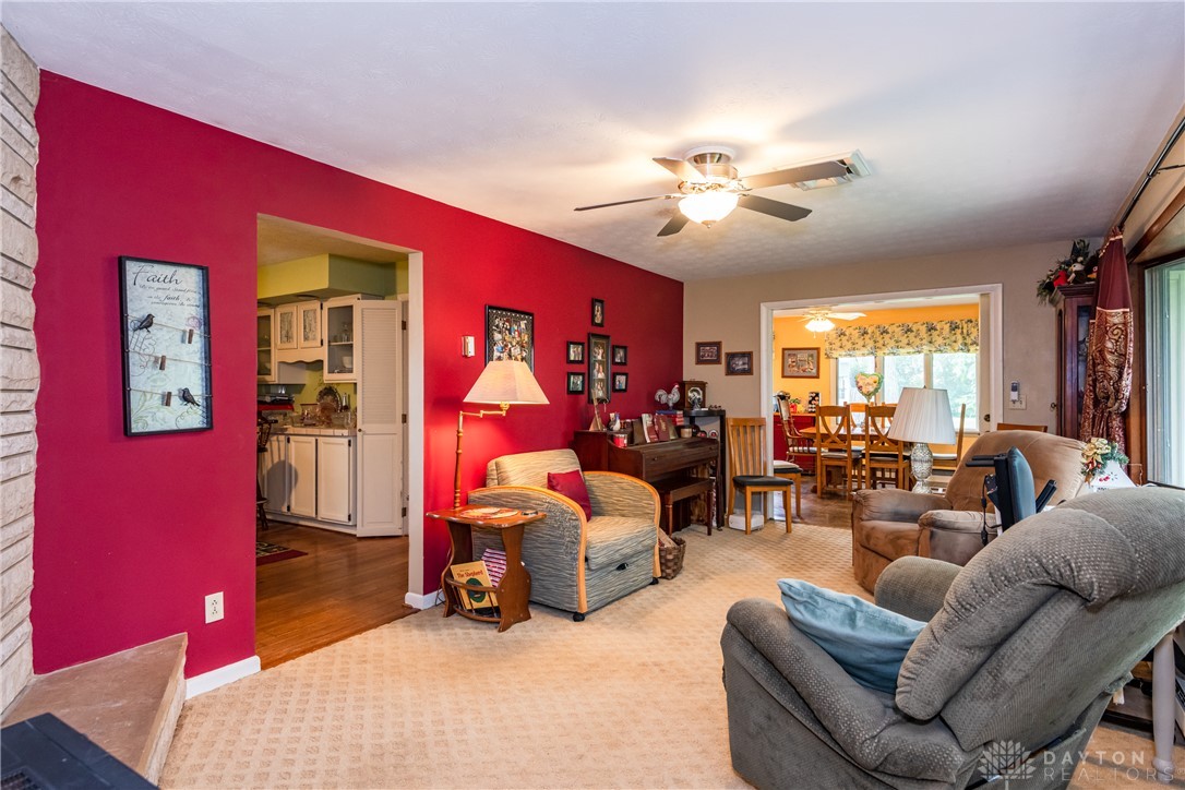 5049 West Enon Road Fairborn, OH 45324 - Photo 10 of 58