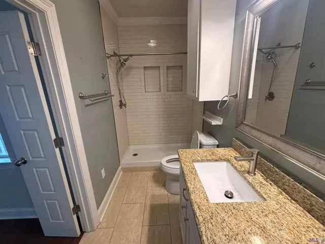 $2,200 | 5066 Myrtle Trail Drive, Baton Rouge, LA 70820