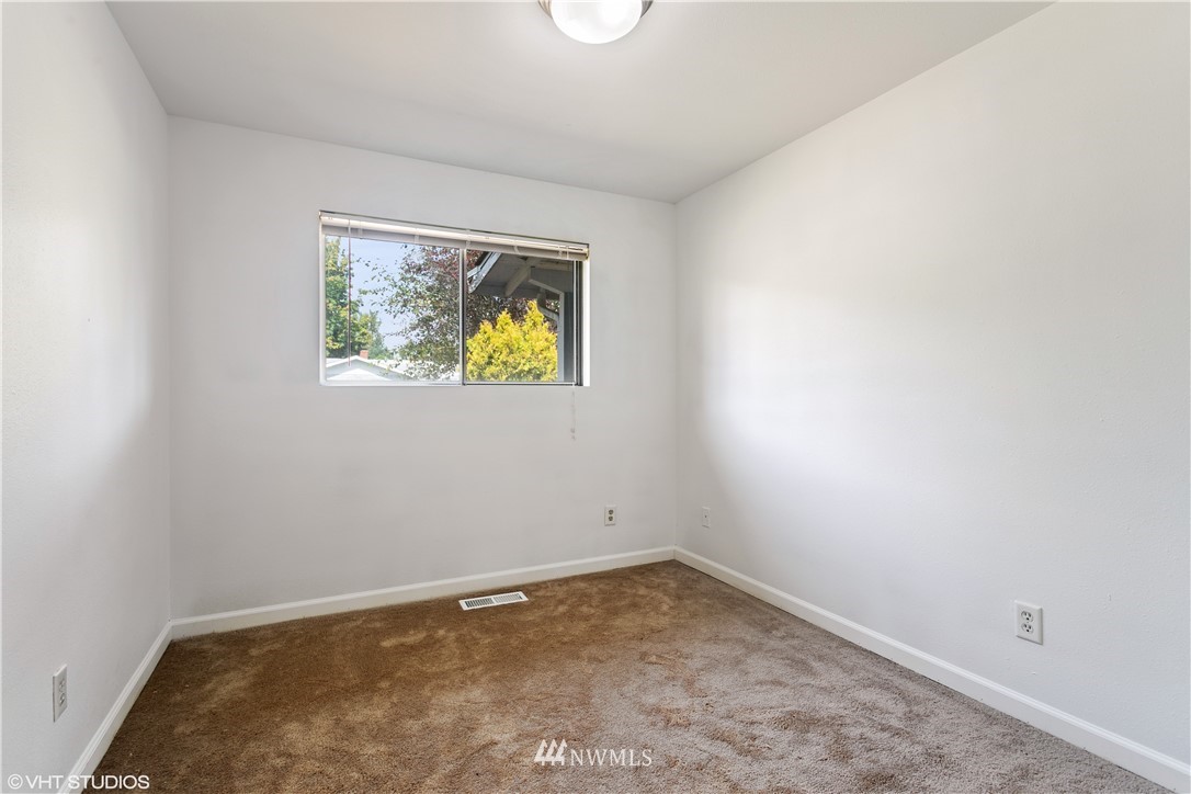 12207 Southeast 165th Street Renton, WA 98058 - Photo 14 of 20 Gallery Image 14
