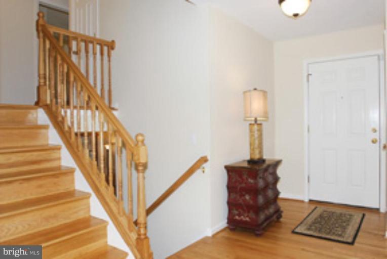 12621 Billington Road Silver Spring, MD 20904 - Photo 2 of 30 Entrance / Foyer