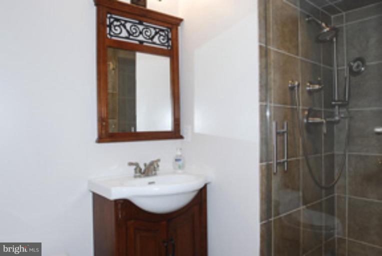 12621 Billington Road Silver Spring, MD 20904 - Photo 17 of 30 Bath #3