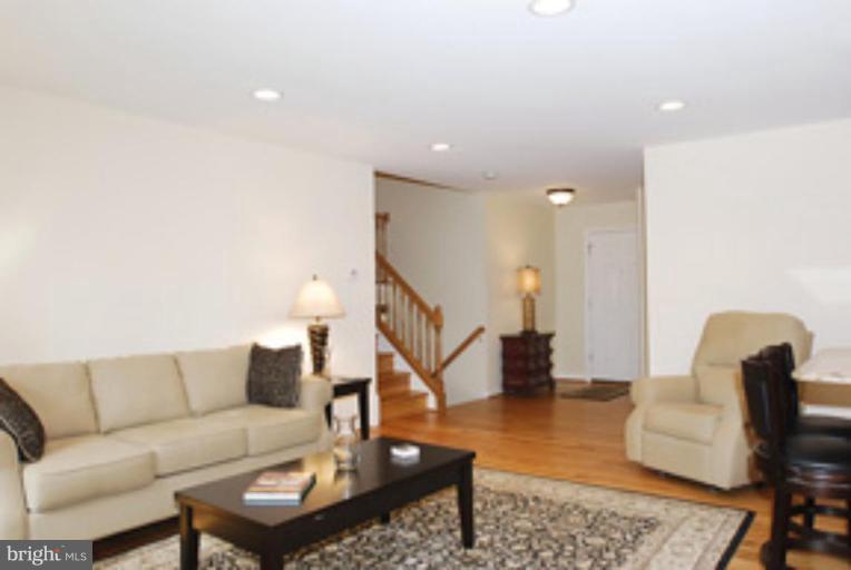 12621 Billington Road Silver Spring, MD 20904 - Photo 4 of 30 Living Room