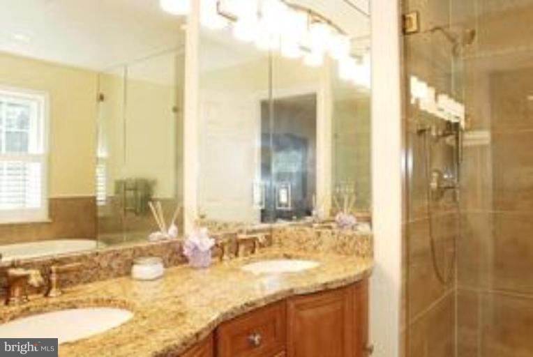 12621 Billington Road Silver Spring, MD 20904 - Photo 5 of 30 Master Bath